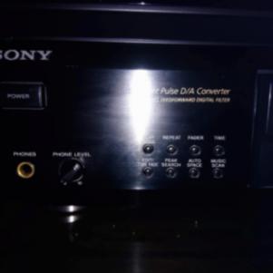 SONY CD PLAYER CDP XE 900 