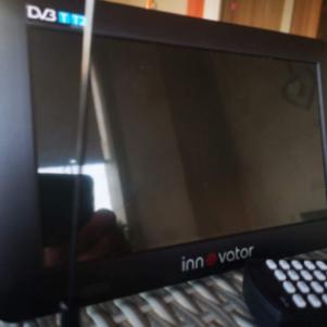 INNOVATOR D9 PORTABLE TV 9'' DVB-T2