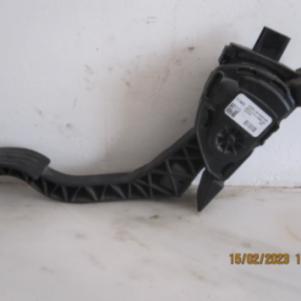 ΠΕΤΑΛΙ ΓΚΑΖΙΟΥ ΓΙΑ FORD C-MAX '10-'14 ΚΩΔΙΚΟΣ AV61-9F836-AB