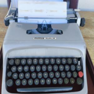 ΓΡΑΦΟΜΗΧΑΝΉ Olivetti Studio 44