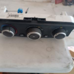 ΧΕΙΡΙΣΤΗΡΙΑ A/C ΓΙΑ RENAULT MEGANE '08-'12 ΚΩΔΙΚΟΣ T1001786G