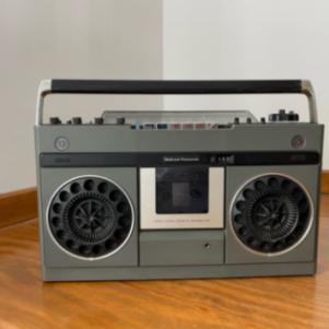  Natinal Panasonic 4 BAND STEREO CASSETE RECORDER 466 RS-466TS