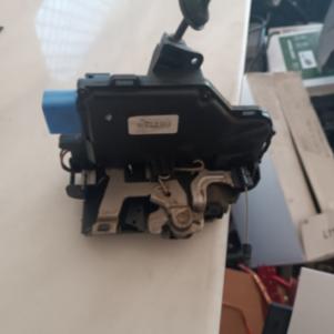 ΕΜΠΡΟΣ ΑΡΙΣΤΕΡΗ ΗΛΕΚΤΡΟΜΑΓΝΗΤΙΚΗ ΓΙΑ SKODA OCTAVIA 5 '05-'08 9 P