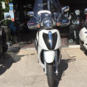 Piaggio Carnaby 300