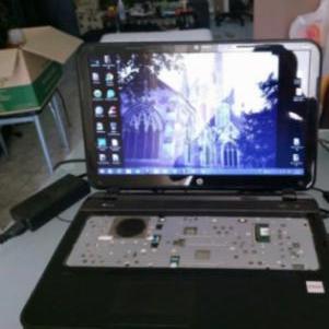 Hp pavilion 15R 2016 4cores 8gb ram 500gb hdd 