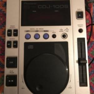 Pioneer CDj 100