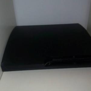 Playstation 3 500GB + 2 duolshocks + παιχνίδια