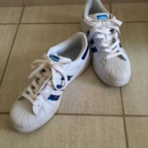 Παπούτσια adidas 