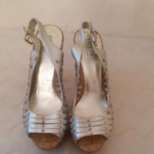 Kalokerina     GUESS